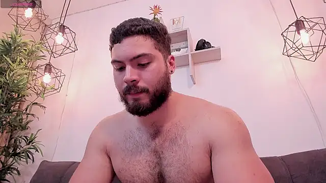 Snapshot of SebastianVilla_ chatting on 03/07/25, 10:21 SebastianVilla online show from 03/07/25, 10:21