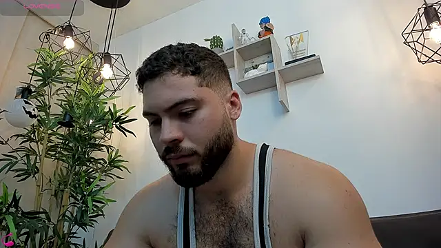 SebastianVilla  online show from 11/07/25, 10:32