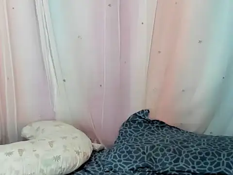 aliissa more online show from 04/18/26, 08:53