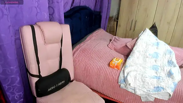 Kenia oz online show from 02/02/26, 10:47