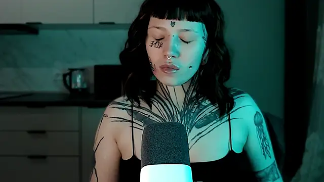 tradishka online show from 01/31/25, 01:11