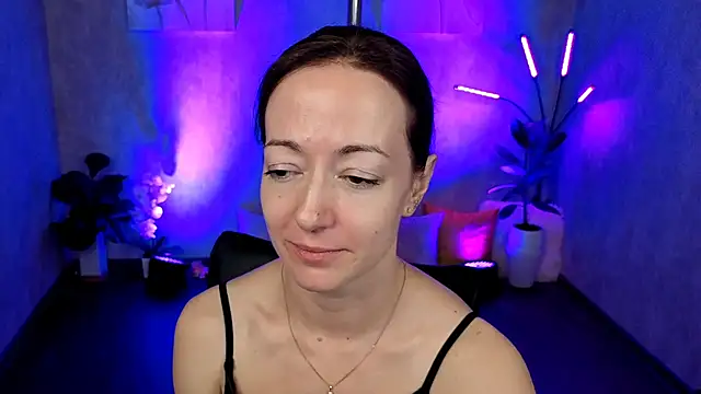 kimberlyray777 online show from 02/18/25, 04:59