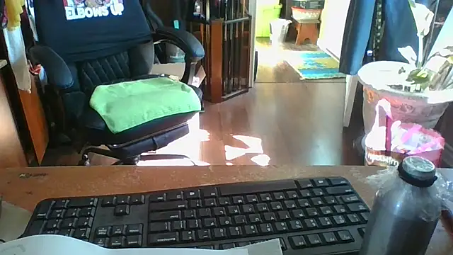 Daremeknot online show from 06/01/26, 02:08