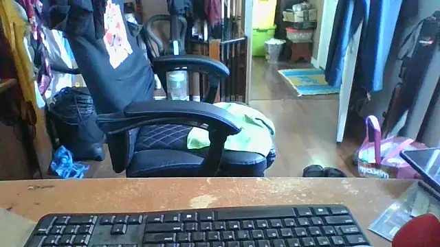 Daremeknot online show from 06/13/26, 04:05