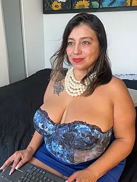 MrsFoucher online show from 03/20/25, 01:15