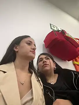  Caroliinee  online show from 01/28/25, 07:21