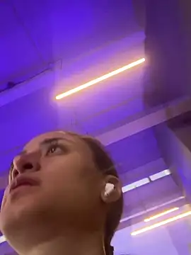  Caroliinee  online show from 01/31/25, 03:33