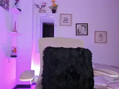  Caroliinee  online show from 03/14/25, 11:43