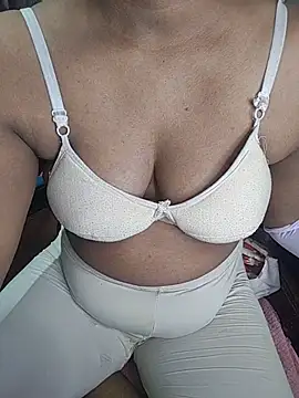 Snapshot of Telugu_ammayi_pooja chatting on 05/14/26, 05:42 Telugu ammayi pooja online show from 05/14/26, 05:42