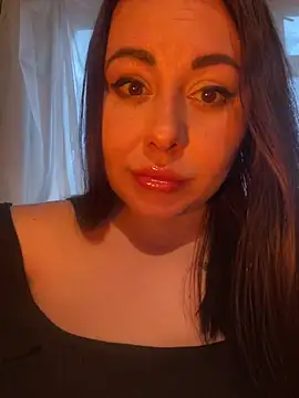 DaisyStreet online show from 04/17/26, 04:32