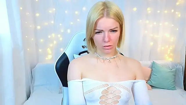 Lily Daviss online show from 05/12/26, 02:52