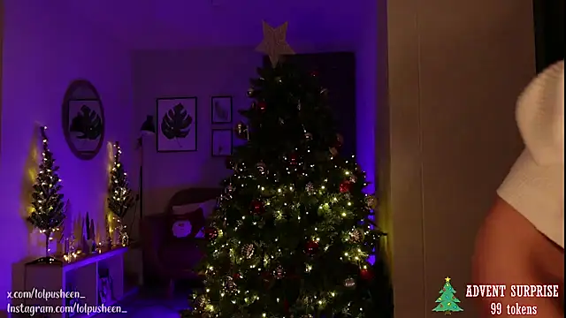 Snapshot of JulietteDee chatting on 12/21/24, 01:15 JulietteDee online show from 12/21/24, 01:15