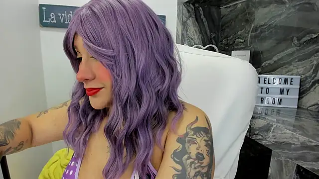 miss danika online show from 01/13/26, 11:04