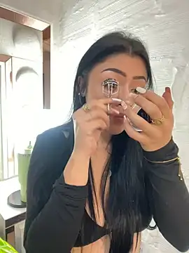 lucianaroy online show from 02/19/25, 10:20