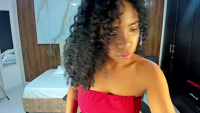 lia 16 online show from 04/18/26, 11:03