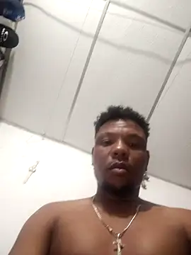 hugo3918  online show from 11/01/25, 12:29