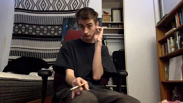 Snapshot of spicylaboi chatting on 12/02/25, 10:09 spicylaboi online show from 12/02/25, 10:09