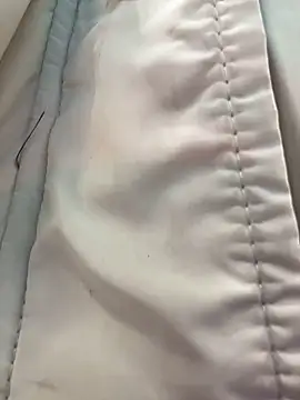 LikaCat online show from 10/23/25, 05:07