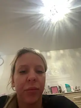 LikaCat online show from 01/16/26, 03:21