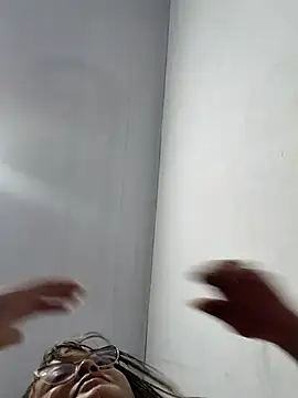 lucyy06 online show from 05/26/26, 03:35