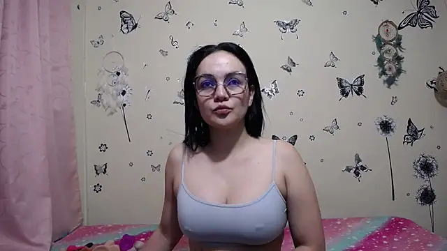 Snapshot of Nicolle-sky chatting on 05/09/26, 08:30 Nicolle-sky online show from 05/09/26, 08:30
