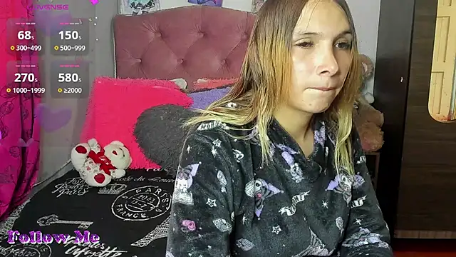 Tiffany bunny2023 online show from 11/16/25, 08:58