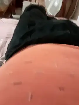 Snapshot of Alonesexyboy1 chatting on 12/03/24, 05:01 Alonesexyboy1 online show from 12/03/24, 05:01