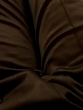 Snapshot of Alonesexyboy1 chatting on 12/21/24, 03:53 Alonesexyboy1 online show from 12/21/24, 03:53