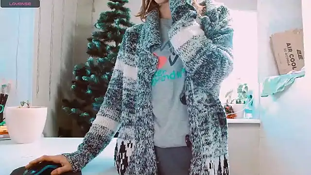 RosaJil online show from 12/13/24, 01:44