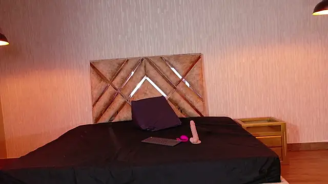 Natasha 699 online show from 11/22/25, 11:04