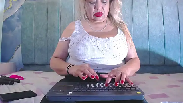 Natasha 699 online show from 05/03/26, 11:22