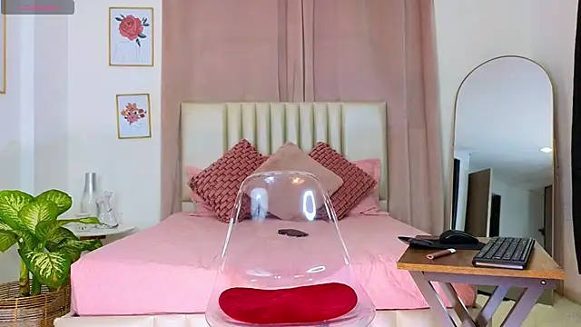 KristennBlue online show from 01/08/25, 01:00