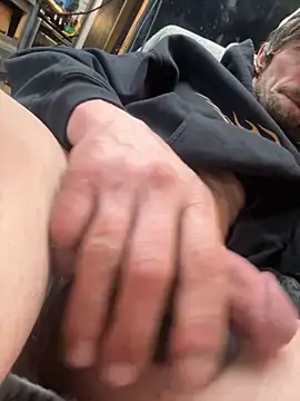 Snapshot of Followthepiper chatting on 03/23/25, 03:32 Followthepiper online show from 03/23/25, 03:32