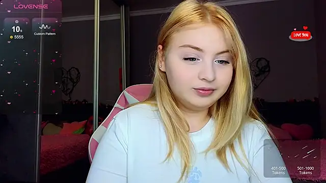 Snapshot of shy_blondiee chatting on 02/16/25, 11:59 shy blondiee online show from 02/16/25, 11:59