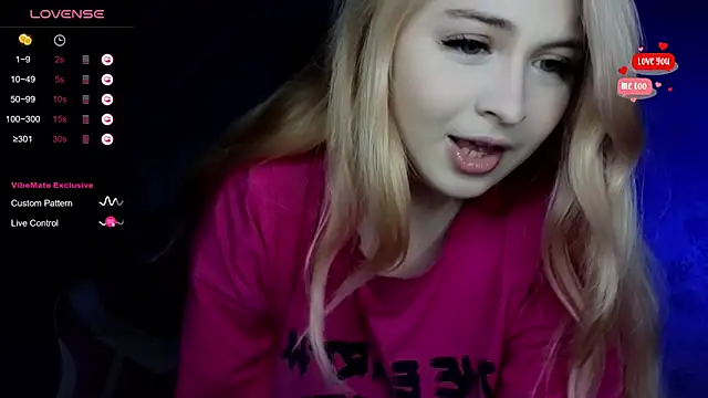 Snapshot of shy_blondiee chatting on 10/04/25, 06:17 shy blondiee online show from 10/04/25, 06:17