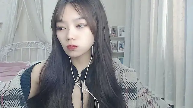 Jenny-Z online show from 11/19/25, 02:22