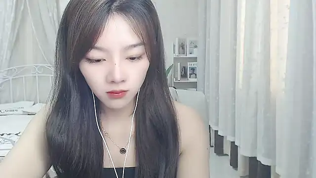 Jenny-Z online show from 05/11/26, 01:44