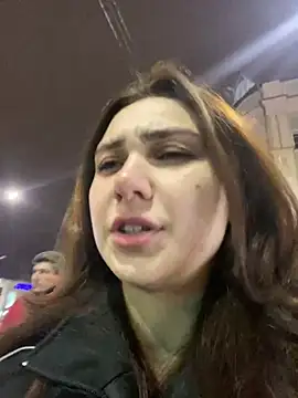 QuitieLia online show from 12/26/24, 03:10