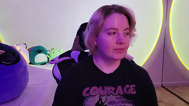 InternetFairy XO online show from 12/17/24, 04:32