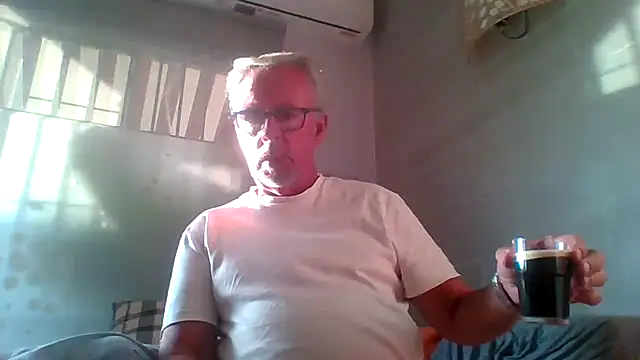 tuggy59 online show from 11/09/25, 07:28