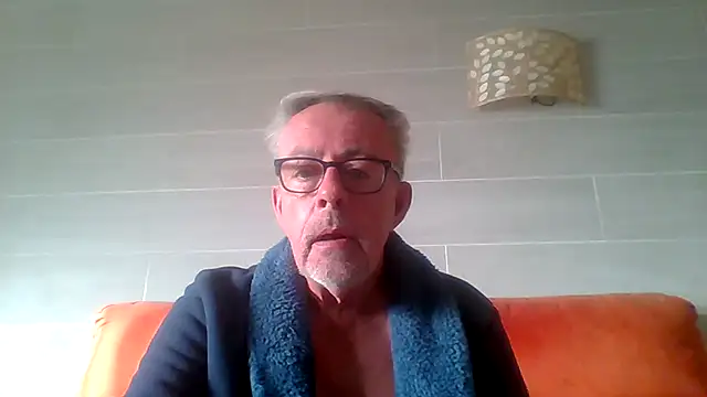 tuggy59 online show from 02/15/26, 08:46