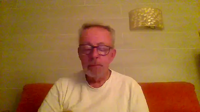 tuggy59 online show from 02/19/26, 05:47