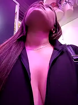 Snapshot of marena_saenz chatting on 12/12/24, 06:10 marena saenz online show from 12/12/24, 06:10