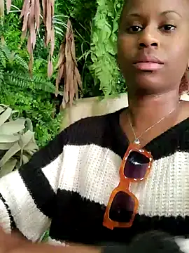 Jeniffer Jarvis online show from 02/17/25, 02:15