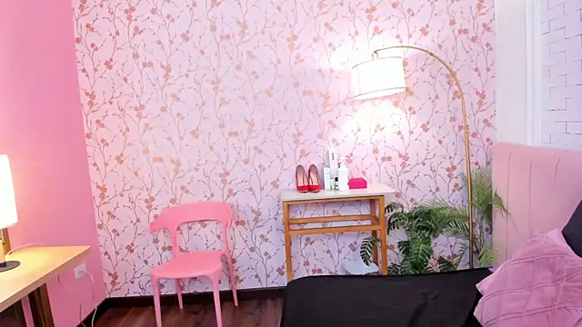 taylor bennet online show from 04/09/26, 06:13