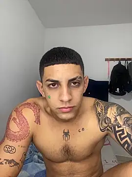 Snapshot of Alex_cute77 chatting on 10/18/25, 09:43 Alex cute77 online show from 10/18/25, 09:43