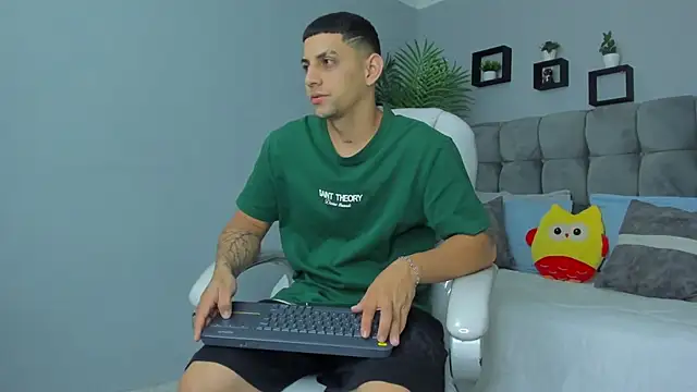 Alex cute77 online show from 05/21/26, 12:12