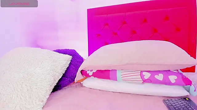 Sofia Girl  online show from 12/21/24, 07:45