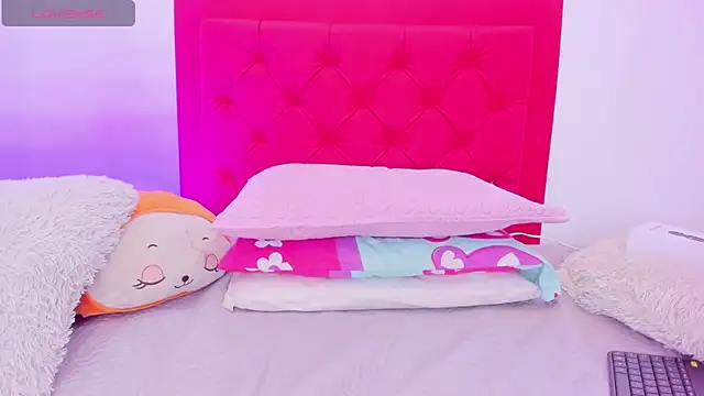 Sofia Girl  online show from 03/05/25, 07:38