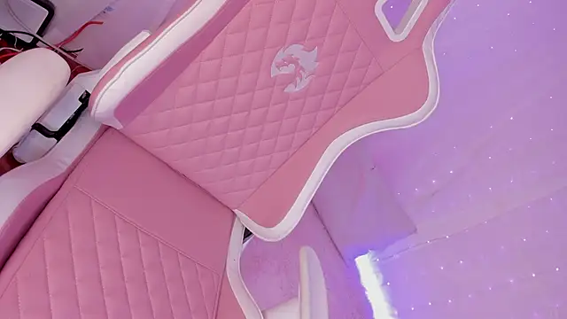 lili taylor online show from 01/27/25, 02:13